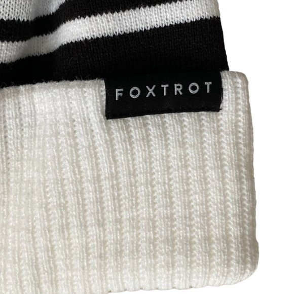 Foxtrot Fair Isle Nordic Snow Cuffed Mustard Pom Ski Gorpcore Winter Beanie Hat - Picture 5 of 9